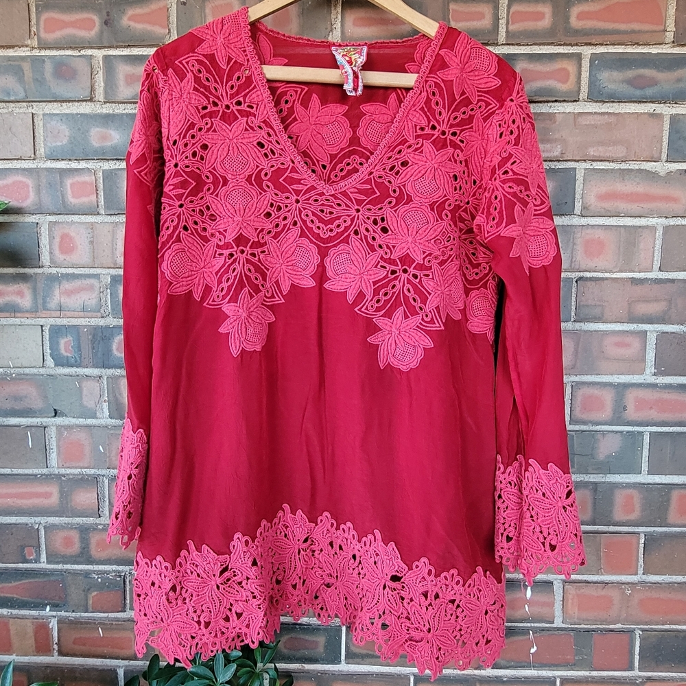 Johnny Was Blouse szM Red Lace Detail Sheer